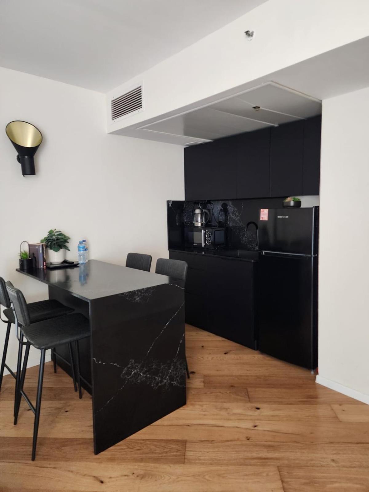 תמר על הים Appartement Bat Yam Buitenkant foto
